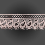 Кружево ажурное с "огуречным" орнаментом и ресничками по фестончатомы краю, ширина 75 мм, цвет пыльно-розовый, намотка 15 ярдов