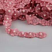 Кружево "Цветочки" на капроновой ленте, ширина 35 мм, цвет грязно-розовый+белые бусины, намотка 20 ярдов
