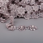 Кружево "Цветочки" украшено бусиной на, капроновой ленте, ширина 55 мм, цвет серый, намотка 20 ярдов