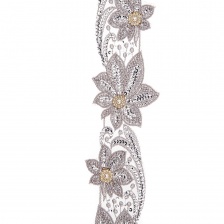 Кружево на сетке с цветочным орнаментом, расшитое пайетками, микробисером и стразами, ширина 100 мм, цвет серебряный, намотка 10 ярдов 