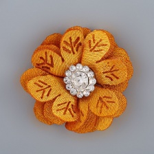 Цветочки декоративные со стразами, цвет золотой, даметр 28 мм, 