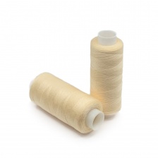 Нитки полиэстер 40/2, цвет №502 (молочный), катушка 400Y