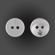 Пуговица пластиковая на два прокола, размер 18L, цвет белый+белая страза