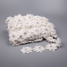 Кружево "Цветочное", ширина 45 мм, цвет белый, белые бусины и стразы, намотка 15 ярдов