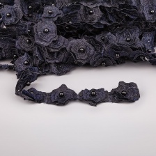 Кружево "Цветочки" украшено бусиной , на капроновой ленте, ширина 55 мм, цвет темно-синий, намотка 20 ярдов