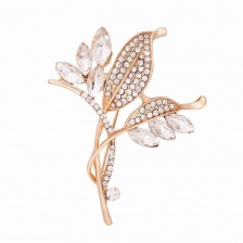 Брошь металлическая со стразами, цвет золото+белые стразы,застежка булавка, размер 48х60 мм