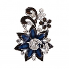 Брошь металлическая, застежка булавка, размер 38 мм х 54 мм, цвет серебряный+черная и синяя эмаль+белые стразы