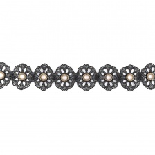 Кружево ажурное с цветочным орнаментом, украшенное золотыми люверсами и белыми стразами, ширина 60 мм, намотка 15 ярдов, цвет черный 