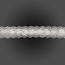 Кружево ажурное с отделкой из органзы и бусин, цвет белый, ширина 60 мм, намотка 10 ярдов