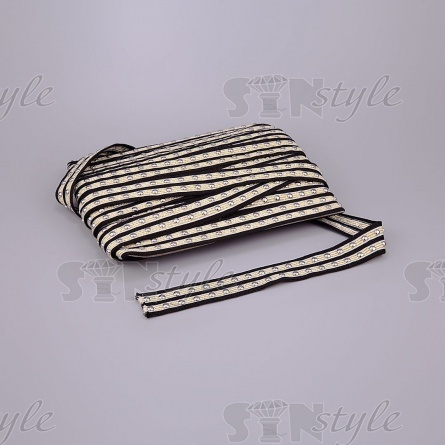 Декоративная тесьма с люрексом и клепками, цвет черный+золото+серебро, ширина 25 мм, намотка 15 ярдов фото 3