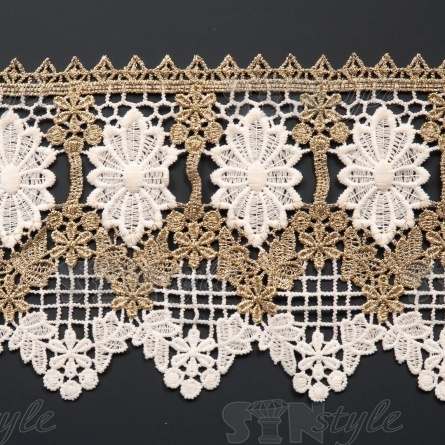 Кружево вязаное ажурное, цвет золотой с белым, намотка 15 ярдов, ширина 140 мм фото 4
