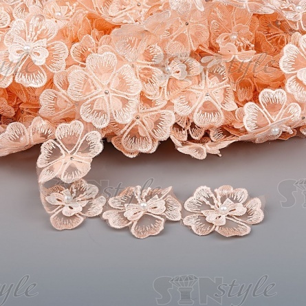 Кружево "Цветочки", нежная объемная цветочная гирлянда с бусиной белого цвета, на капроновой ленте, ширина 55 мм, цвет персиковый, намотка 20 ярдов фото 1