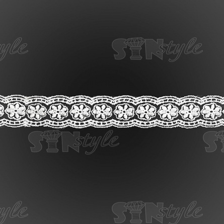 Кружево на сетке белого цвета с белой вышивкой, ширина 30 мм, намотка 15 ярдов фото 2
