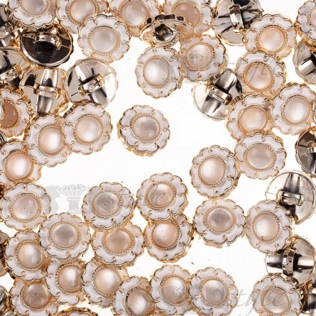 Пуговица пластиковая на ножке, размер 28L, цвет золотой+белый фото 1