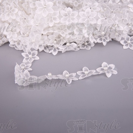 Цветочки из капроновой ленты, размер 30 мм, цвет белый+белая бусина, намотка 20 ярдов, 26,4 шт/ярд фото 5