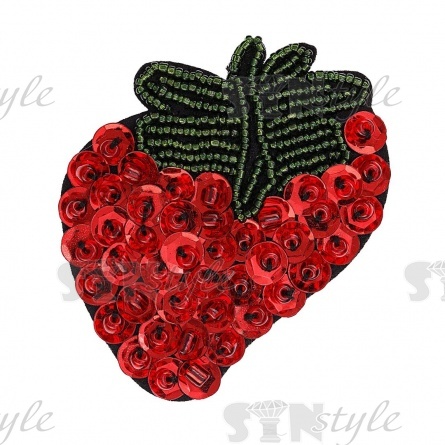 Аппликация "Клубника" с элементами из бисера, размер 65х70 мм фото 1