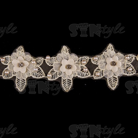 Кружево "Цветочное", ширина 60 мм, цвет шампань, декорировано бусинами в цвет кружева и белыми стразами, намотка 10 ярдов  фото 2