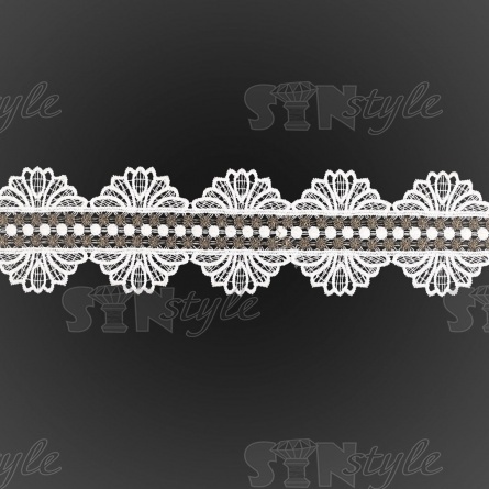 Кружево вязаное ажурное, цвет белый с золотом, намотка 15 ярдов, ширина 65 мм фото 1