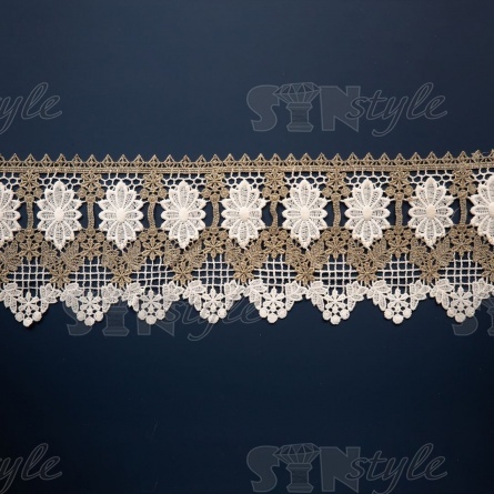 Кружево вязаное ажурное, цвет золотой с белым, намотка 15 ярдов, ширина 140 мм фото 1