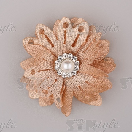 Цветочки декоративные со стразами и бусиной, цвет бежевый, диаметр 40 мм. фото 1