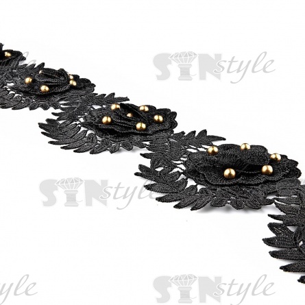 Кружево ажурное с отделкой, объемные пушистые розы в обрамлении листочков усыпаны бусинами, словно капельками росы, ширина 95 мм, намотка 15 ярдов, цвет черный фото 3