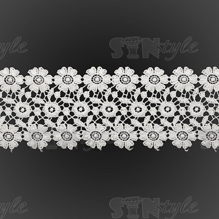 Кружево ажурное с нежным цветочным орнаментом, ширина 70 мм, цвет белый, намотка 15 ярдов фото 1