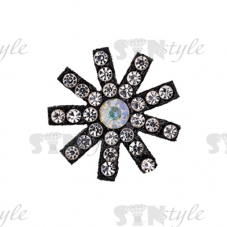 Аппликация "Снежинка" из страз, на фетровой основе, размер 20 мм, цвет черный + белые и радужные стразы фото 1