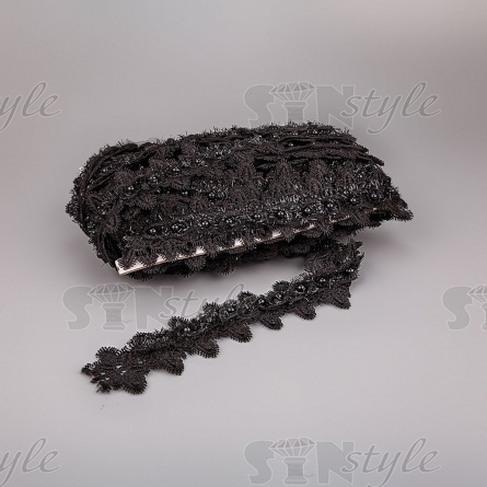 Кружево ажурное с отделкой,  на нежной ажурной основе россыпь бутонов розочек с бусиной в середине цветка, ширина 45 мм, намотка 15 ярдов, цвет черный  фото 3