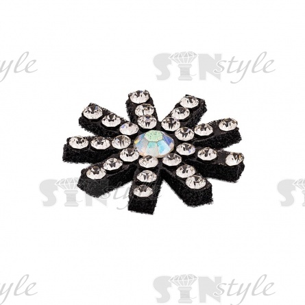 Аппликация "Снежинка" из страз, на фетровой основе, размер 20 мм, цвет черный + белые и радужные стразы фото 2