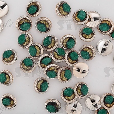 Пуговица пластиковая на полуножке, размер 28L, круглой формы, цвет золотой+зеленый фото 3