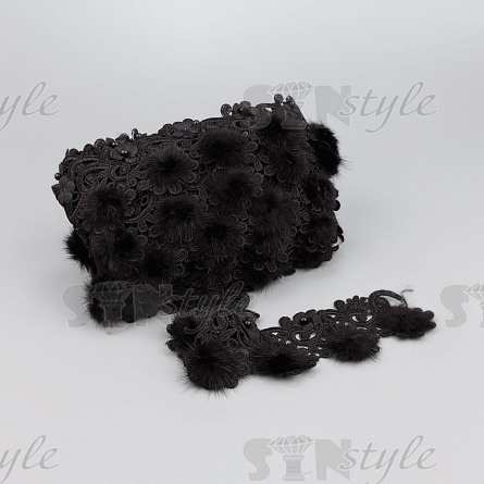 Ажурное кружево с натуральным мехом, цветами и бусинами в цвет кружева, ширина 60 мм, намотка 10 ярдов, цвет черный фото 3