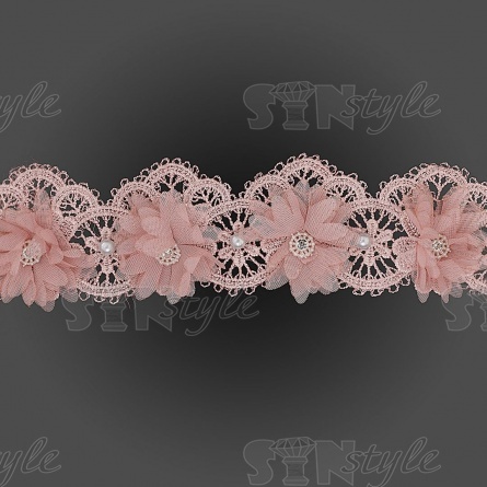 Кружево ажурное с объемными цветами в цвет кружева, украшено белыми бусинами и стразами, ширина 50 мм, намотка 10 ярдов, цвет грязно-розовый  фото 1