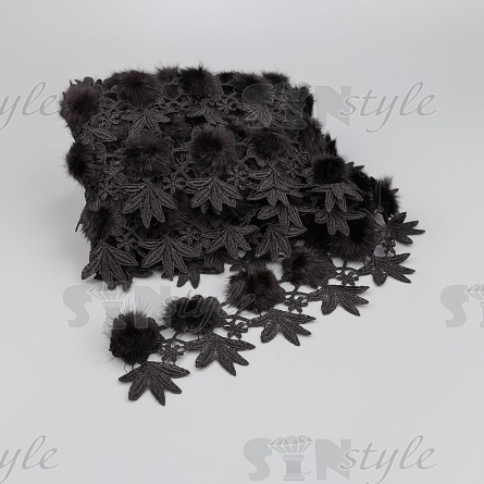 Кружево ажурное с  отделкой, нежнейшее тонкое переплетение гирлянды с цветочными мотивами и мехом в центре цветка, ширина 75 мм, намотка 10 ярдов, цвет черный  фото 3