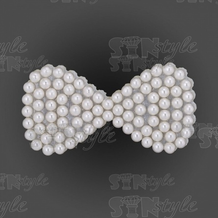 Аппликация "Бантик" из страз, на фетровой основе, размер 60 мм х 30 мм, цвет белый+белые бусины фото 1