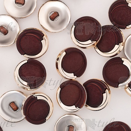 Пуговица пластиковая на ножке, круглой формы, золотая основа с коричневой вставкой, размер 40L фото 3