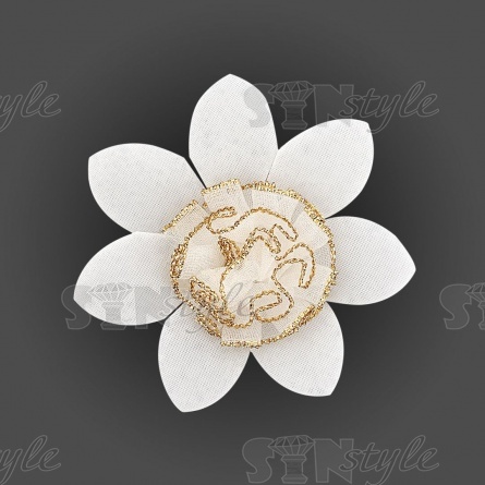 Цветочек из атласной и капроновой ленты, белый, диаметр 60 мм фото 1