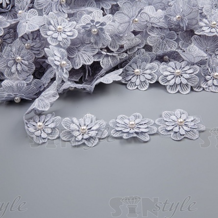 Цветочки из капроновой ленты, ширина 55 мм, намотка 20 ярдов, цвет серый (№ 32)+белые бусины фото 1