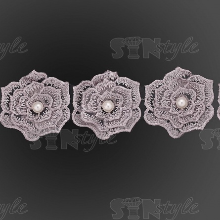 Кружево "Цветочки" украшено бусиной ,на капроновой ленте, ширина 55 мм, цвет серый (32), намотка 20 ярдов фото 3