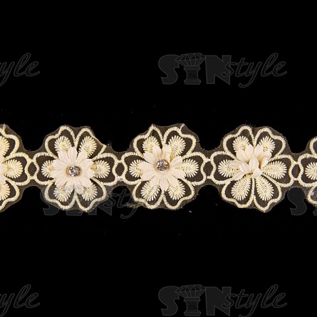Кружево "Цветочное", ширина 50 мм, цвет шампань, стразы белые, намотка 10 ярдов фото 2