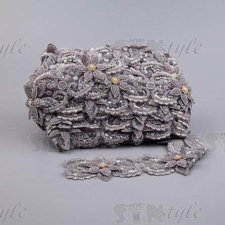 Кружево 3D на сетке с цветочным орнаментом, расшитое пайетками, микробисером и стразами, ширина 100 мм, цвет серебряный, намотка 10 ярдов  фото 2