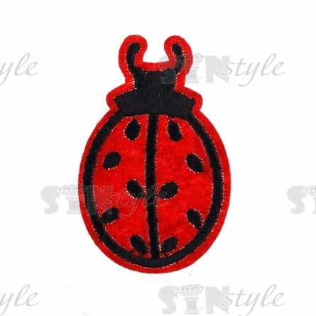 Термоаппликация "Божья коровка", размер 60х38 мм, черная вышивка на красной основе фото 1