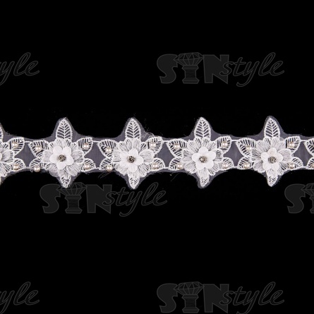 Кружево "Цветочное", ширина 60 мм, цвет белый, декорировано бусинами стразами в цвет кружева, намотка 10 ярдов  фото 3