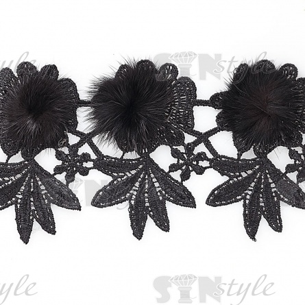 Кружево ажурное с  отделкой, нежнейшее тонкое переплетение гирлянды с цветочными мотивами и мехом в центре цветка, ширина 75 мм, намотка 10 ярдов, цвет черный  фото 2