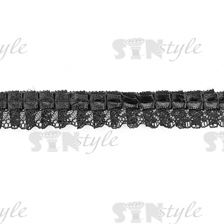 Сборка из тонкого кружева, отделанная атласной лентой, цвет черный, ширина 20 мм, намотка 15 ярдов  фото 2