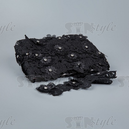 Тонкое ажурное кружево, декорированное объемными цветами и стразами, ширина 55 мм, цвет черный/стразы белые, намотка 15 ярдов  фото 3