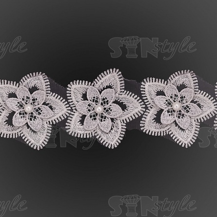 Кружево "Цветочки" украшено бусиной, на капроновой ленте, ширина 55 мм, цвет серый, намотка 20 ярдов фото 3