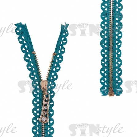 Молния металлическая, тип 3, разъемная, длина 60 см, цвет 236 (зеленый), звенья золотистые, бегунок золотистого цвета со стразами фото 1