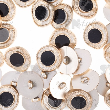 Пуговица пластиковая на ножке, размер 48L, основа золотая неправильной формы с черной эмалью фото 3