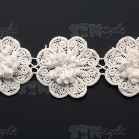 Кружево "Цветочное", на нежной ажурной основе россыпь объемных цветов, ширина 60 мм, цвет белый, намотка 15 ярдов фото 1