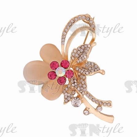 Брошь металлическая со стразами, застежка булавка, цвет золото+белые/розовые стразы, размер 45х55 мм фото 1